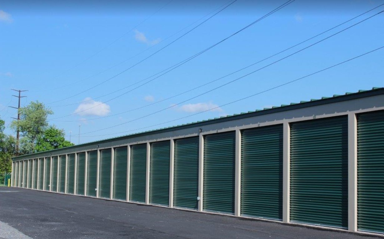 Large RV Storage Units near Bowmansville PA